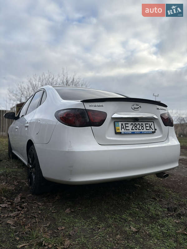 Седан Hyundai Elantra 2010 в Піщанці
