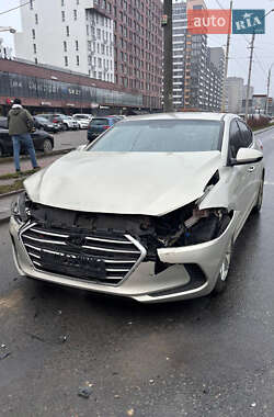 Седан Hyundai Elantra 2016 в Львове