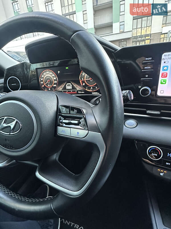 Седан Hyundai Elantra 2020 в Киеве