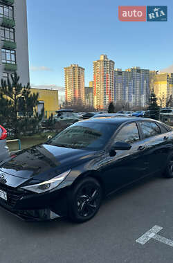 Седан Hyundai Elantra 2020 в Киеве