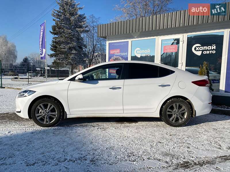 Седан Hyundai Elantra 2018 в Львове