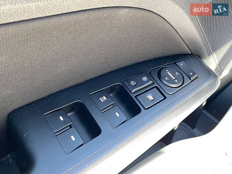 Седан Hyundai Elantra 2018 в Львове