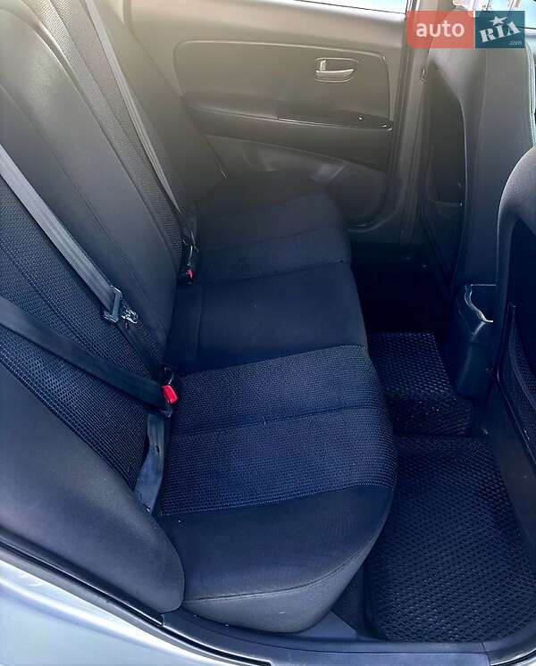 Седан Hyundai Elantra 2007 в Каменском фото 10 Седан Hyundai Elantra 2007 в Каменском