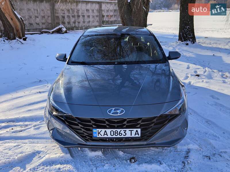 Седан Hyundai Elantra 2022 в Киеве