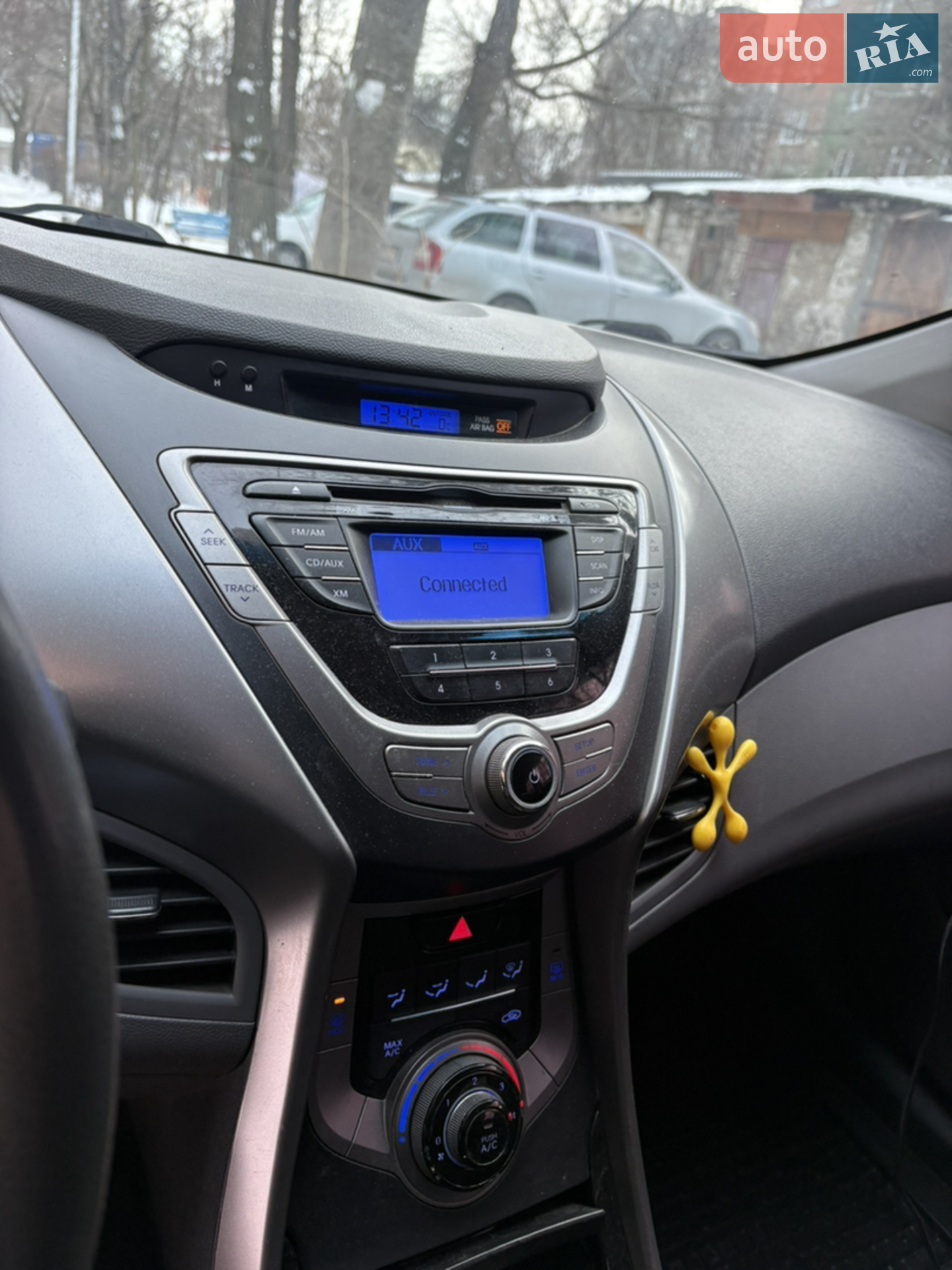 2012 Hyundai Elantra - мініатюра 10