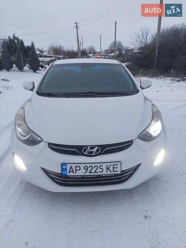 Седан Hyundai Elantra 2012 в Днепре