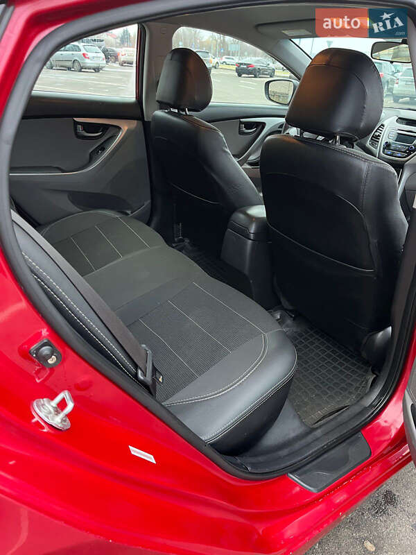 Седан Hyundai Elantra 2014 в Вінниці