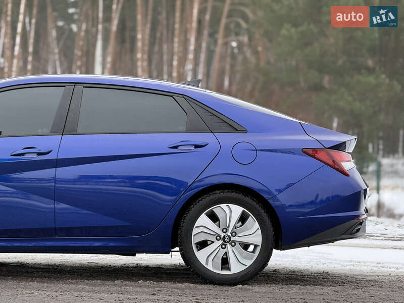 Седан Hyundai Elantra 2021 в Киеве