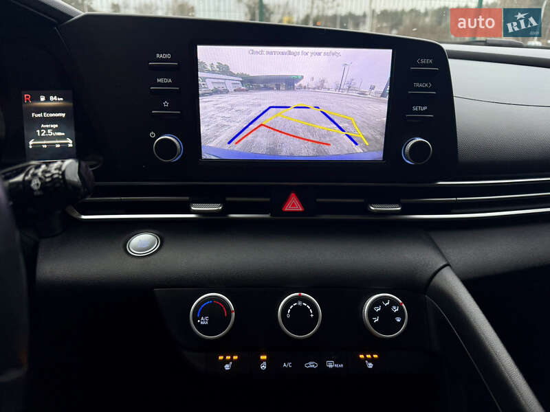 Седан Hyundai Elantra 2021 в Киеве