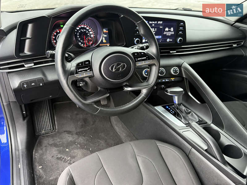 Седан Hyundai Elantra 2021 в Киеве