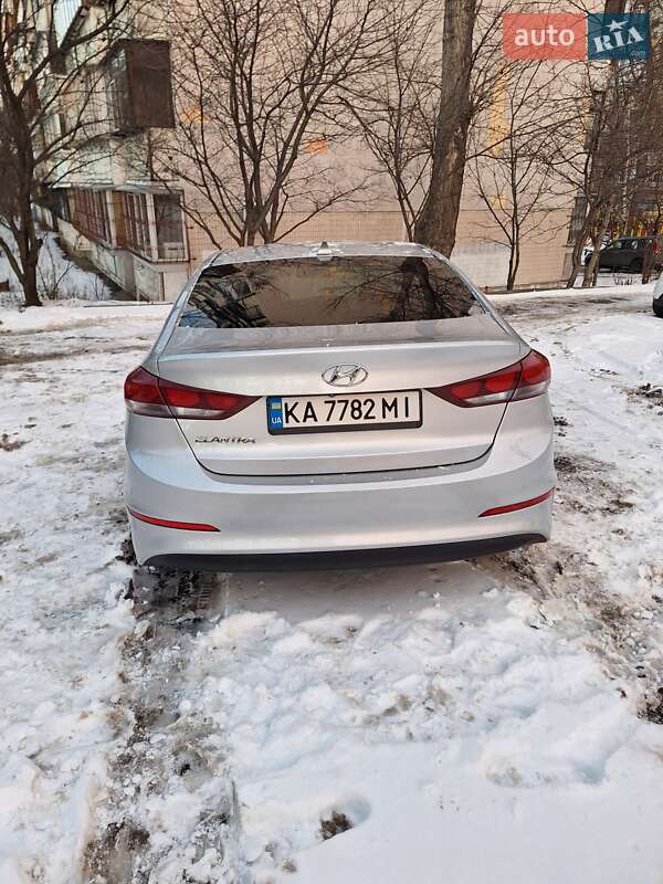 Седан Hyundai Elantra 2016 в Києві фото 10 Седан Hyundai Elantra 2016 в Києві
