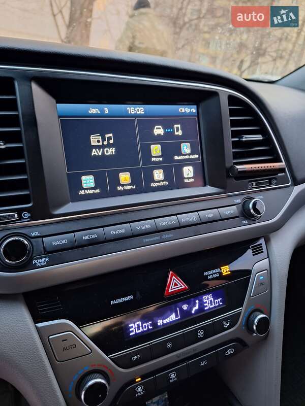 Седан Hyundai Elantra 2016 в Києві фото 14 Седан Hyundai Elantra 2016 в Києві