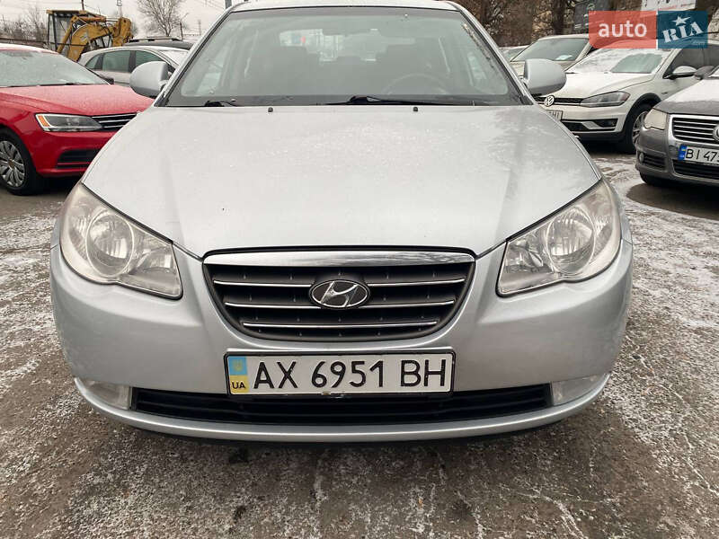Седан Hyundai Elantra 2008 в Полтаве