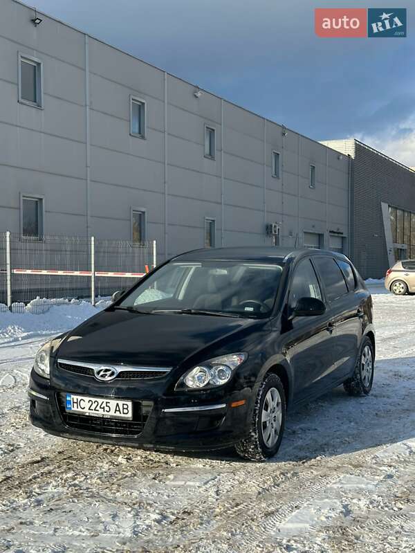 Hyundai Elantra 2011