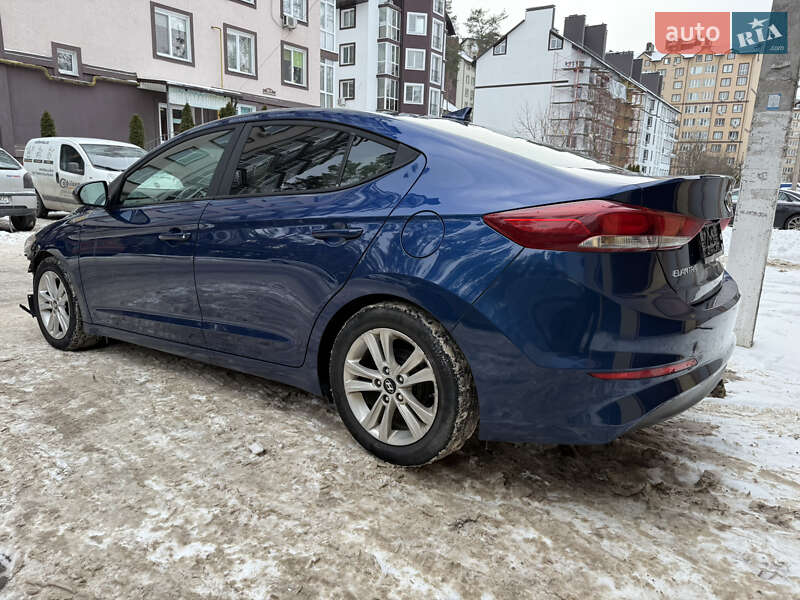 Седан Hyundai Elantra 2017 в Ирпене
