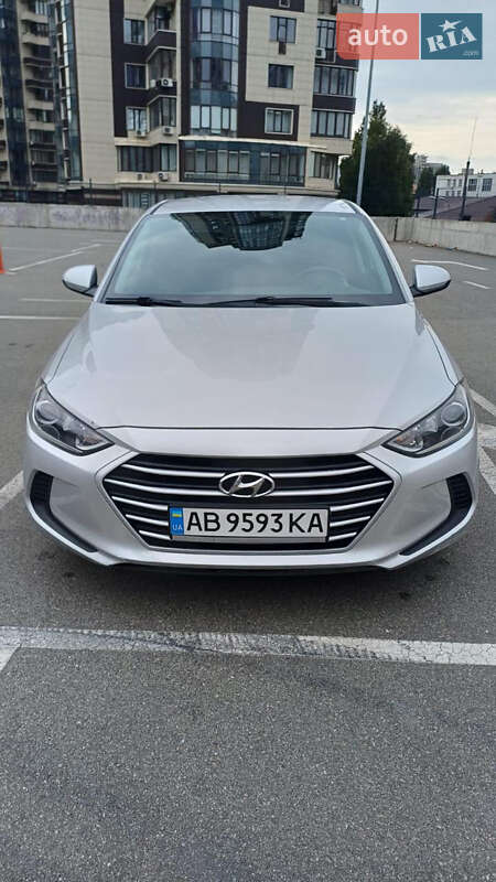 Hyundai Elantra 2018