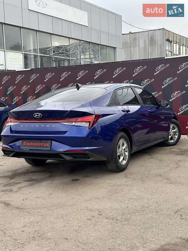Седан Hyundai Elantra 2022 в Сумах