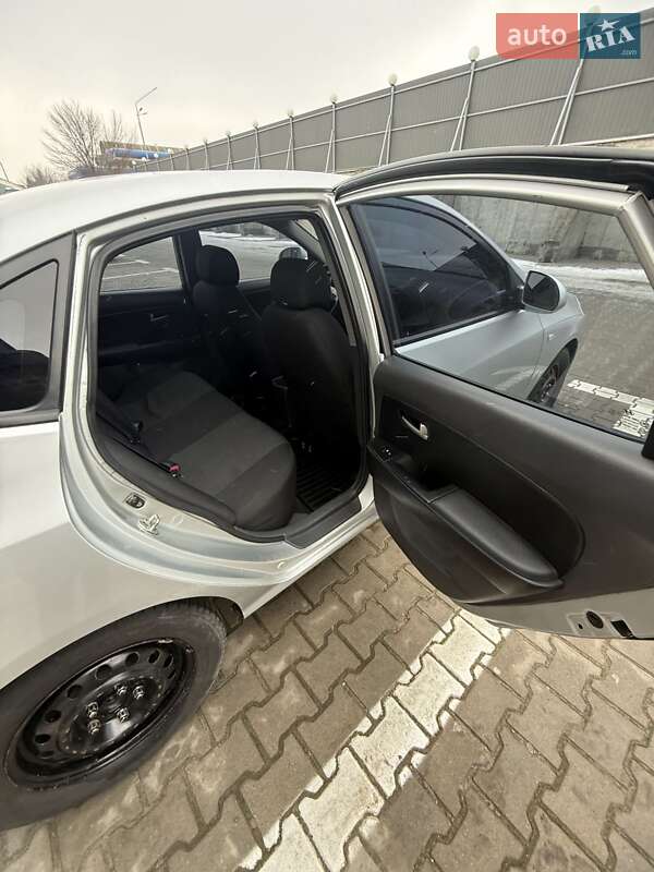 Седан Hyundai Elantra 2007 в Івано-Франківську