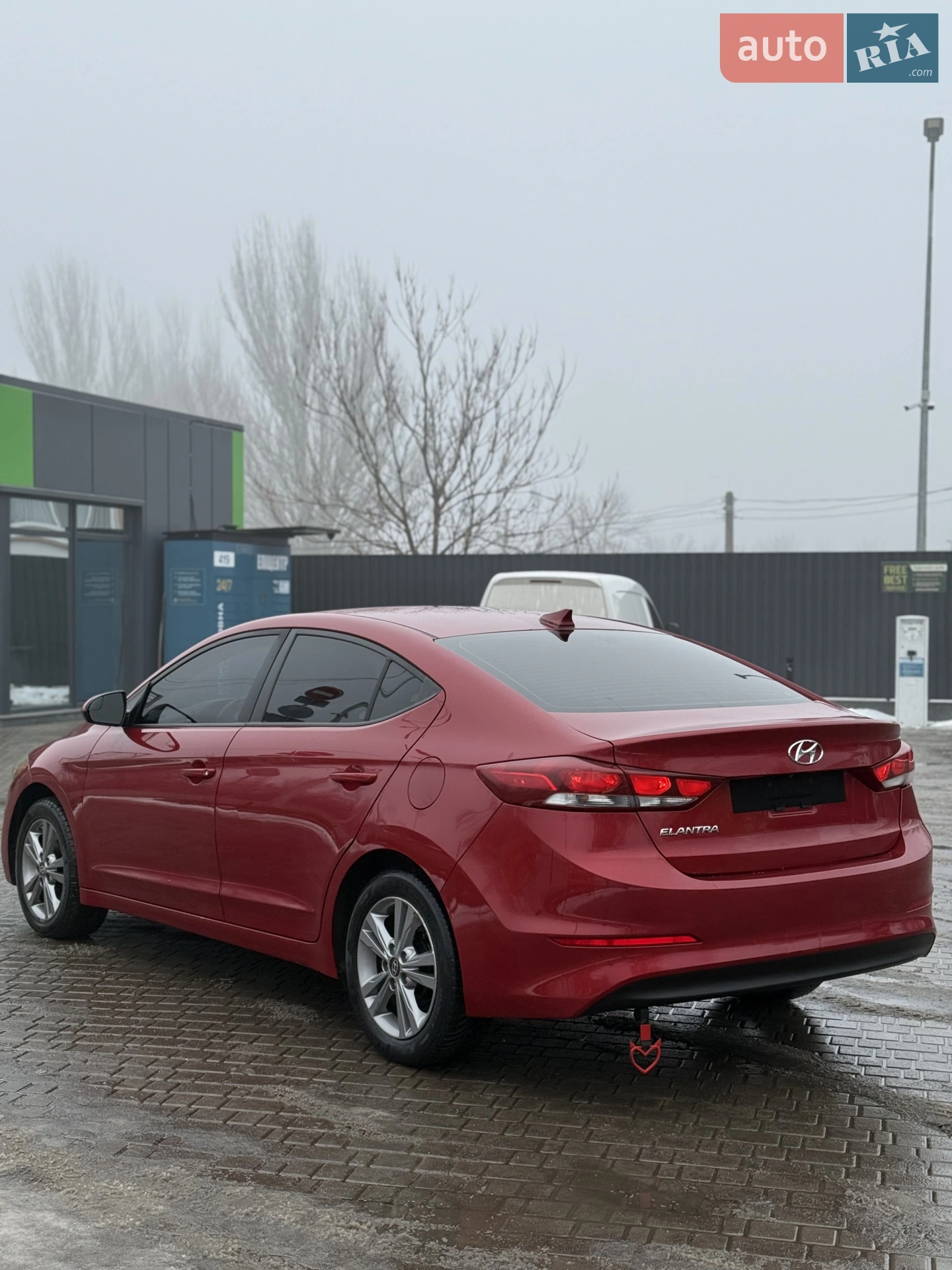 2017 Hyundai Elantra - мініатюра 3