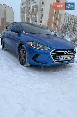 Седан Hyundai Elantra 2016 в Киеве