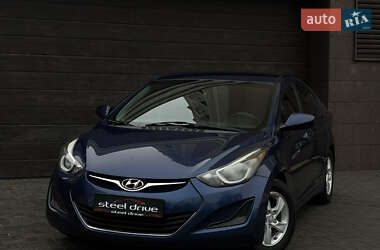 Седан Hyundai Elantra 2015 в Миколаєві