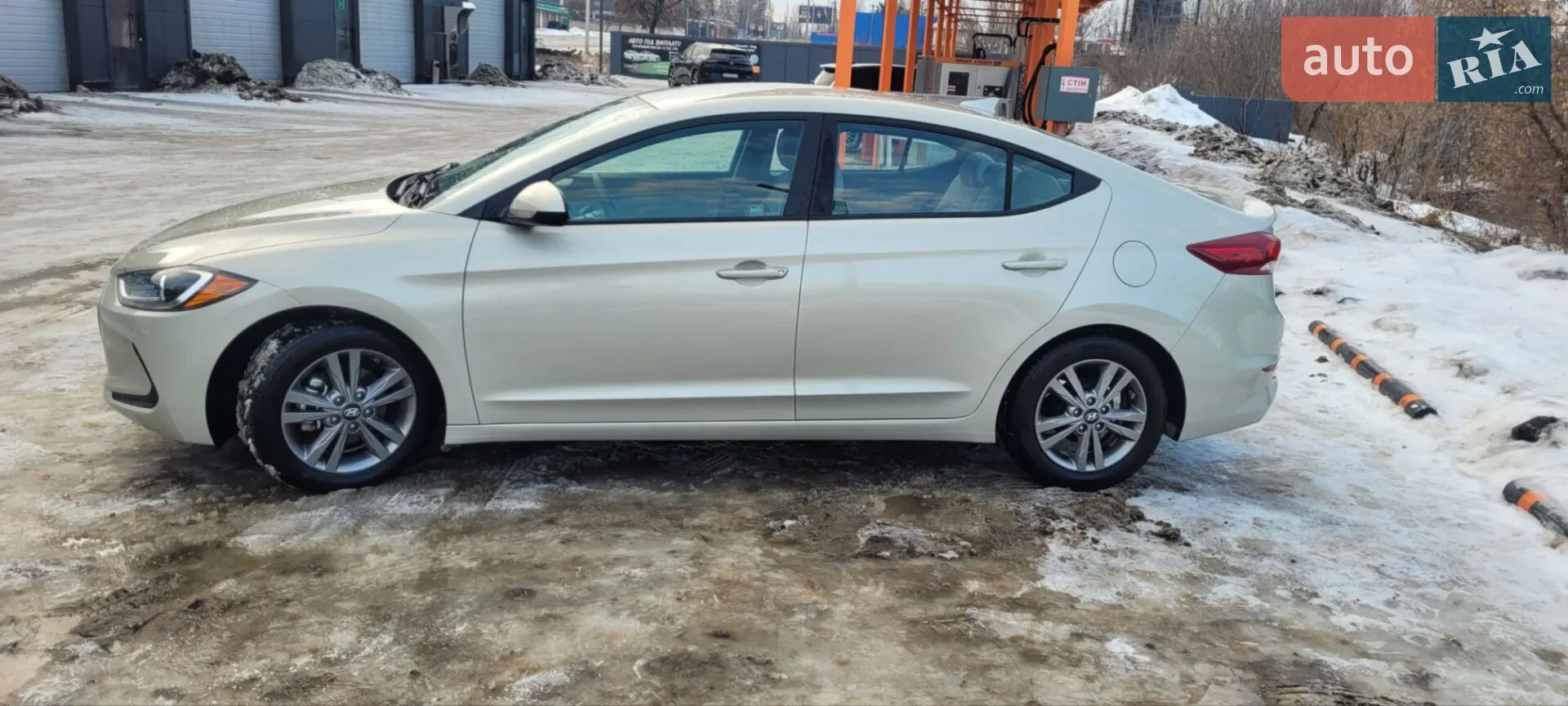 2016 Hyundai Elantra - мініатюра 4
