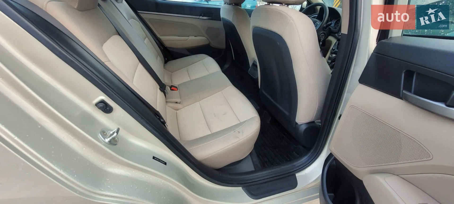 2016 Hyundai Elantra - мініатюра 13