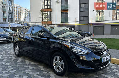 Седан Hyundai Elantra 2013 в Черновцах