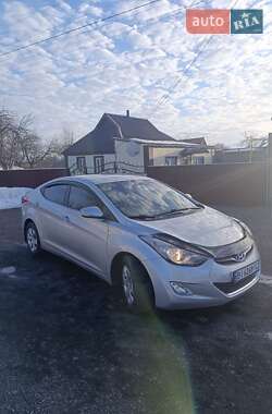 Седан Hyundai Elantra 2011 в Семенівці