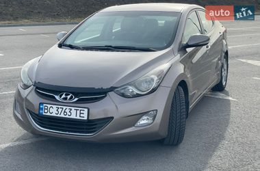 Седан Hyundai Elantra 2012 в Львові