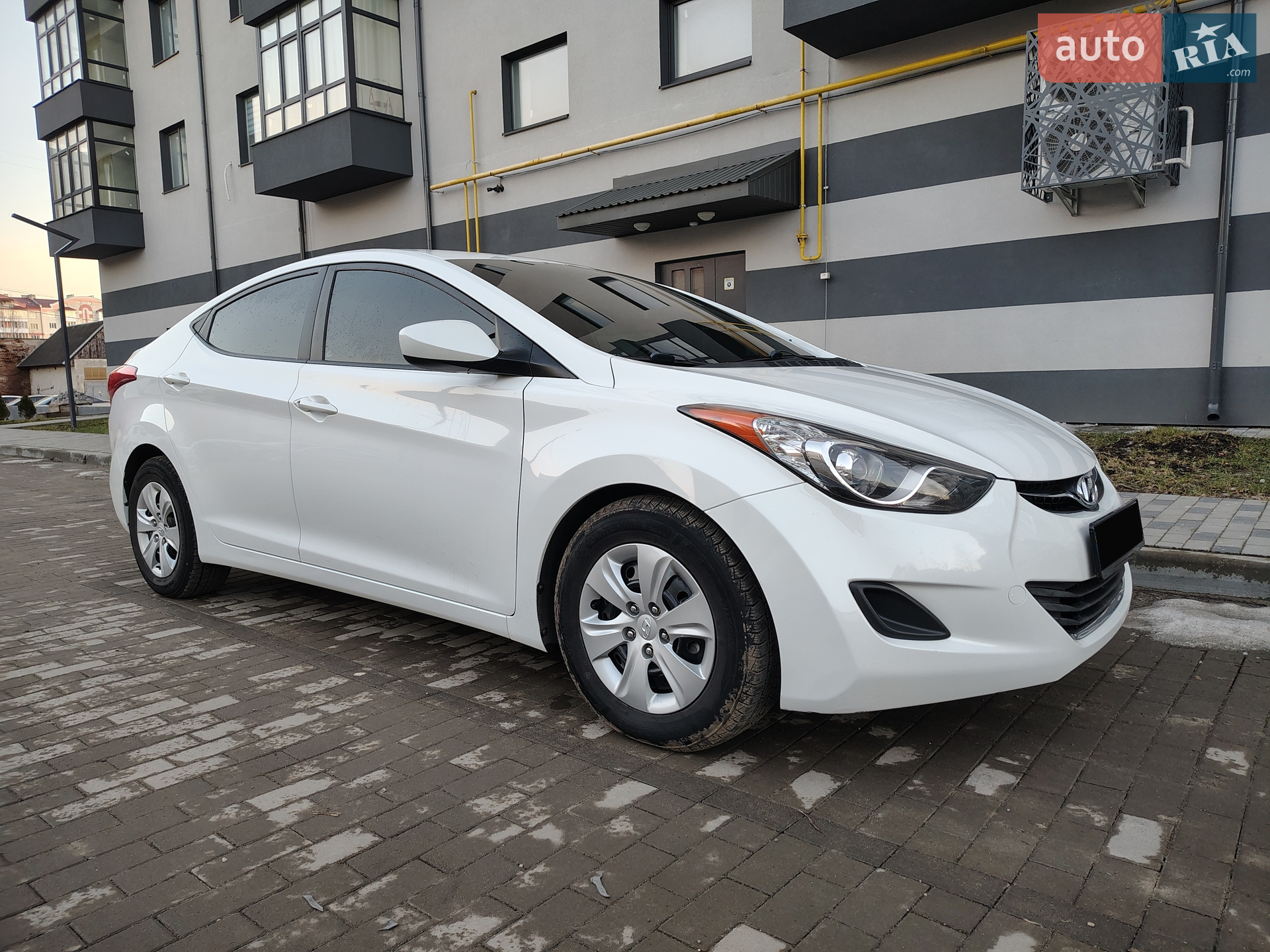 2013 Hyundai Elantra - мініатюра 6