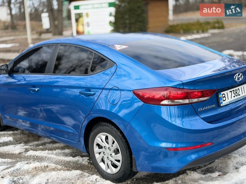 Седан Hyundai Elantra 2017 в Полтаве