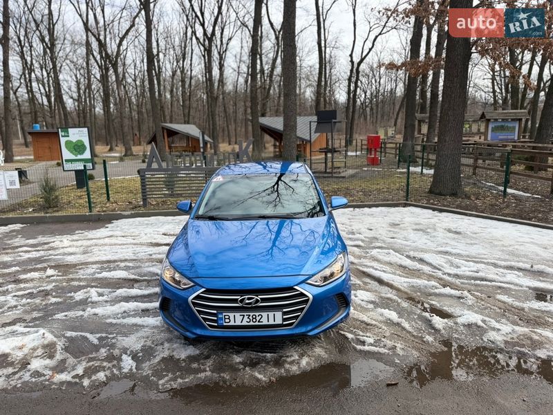 Седан Hyundai Elantra 2017 в Полтаве