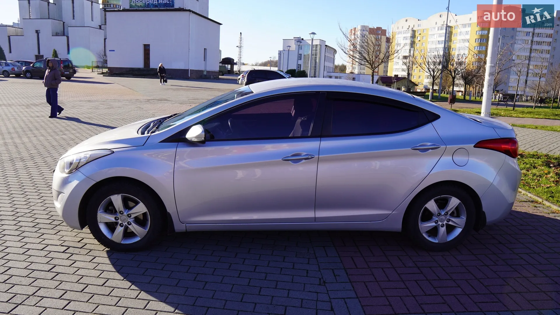 2013 Hyundai Elantra - мініатюра 11