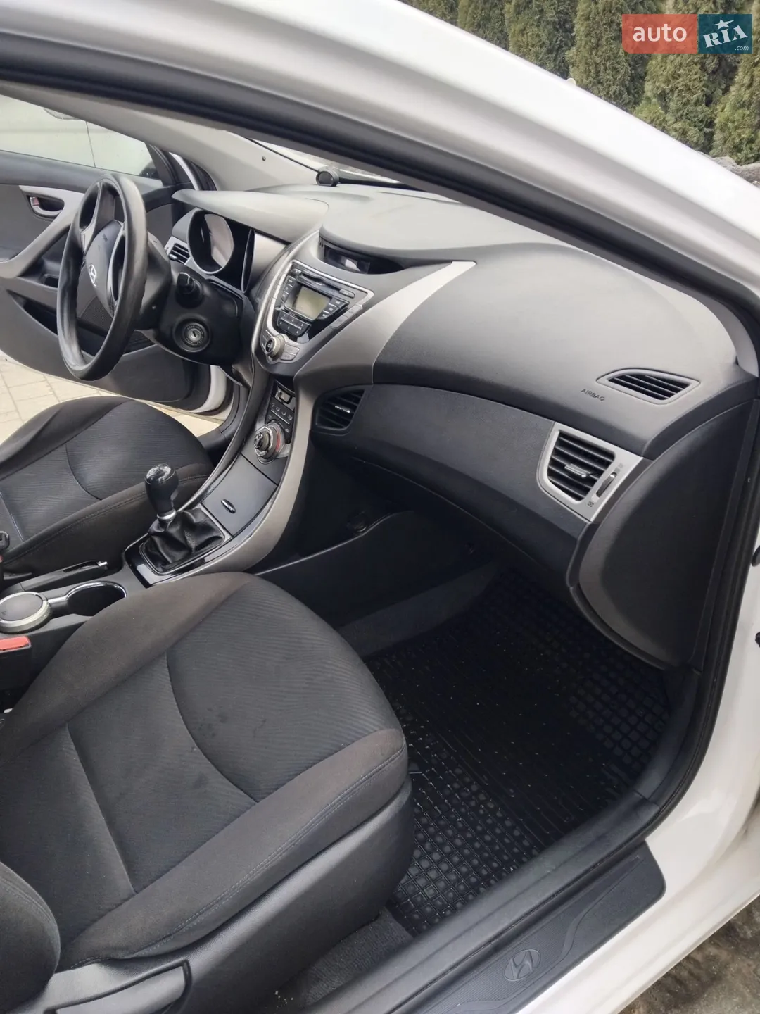 2013 Hyundai Elantra - мініатюра 8