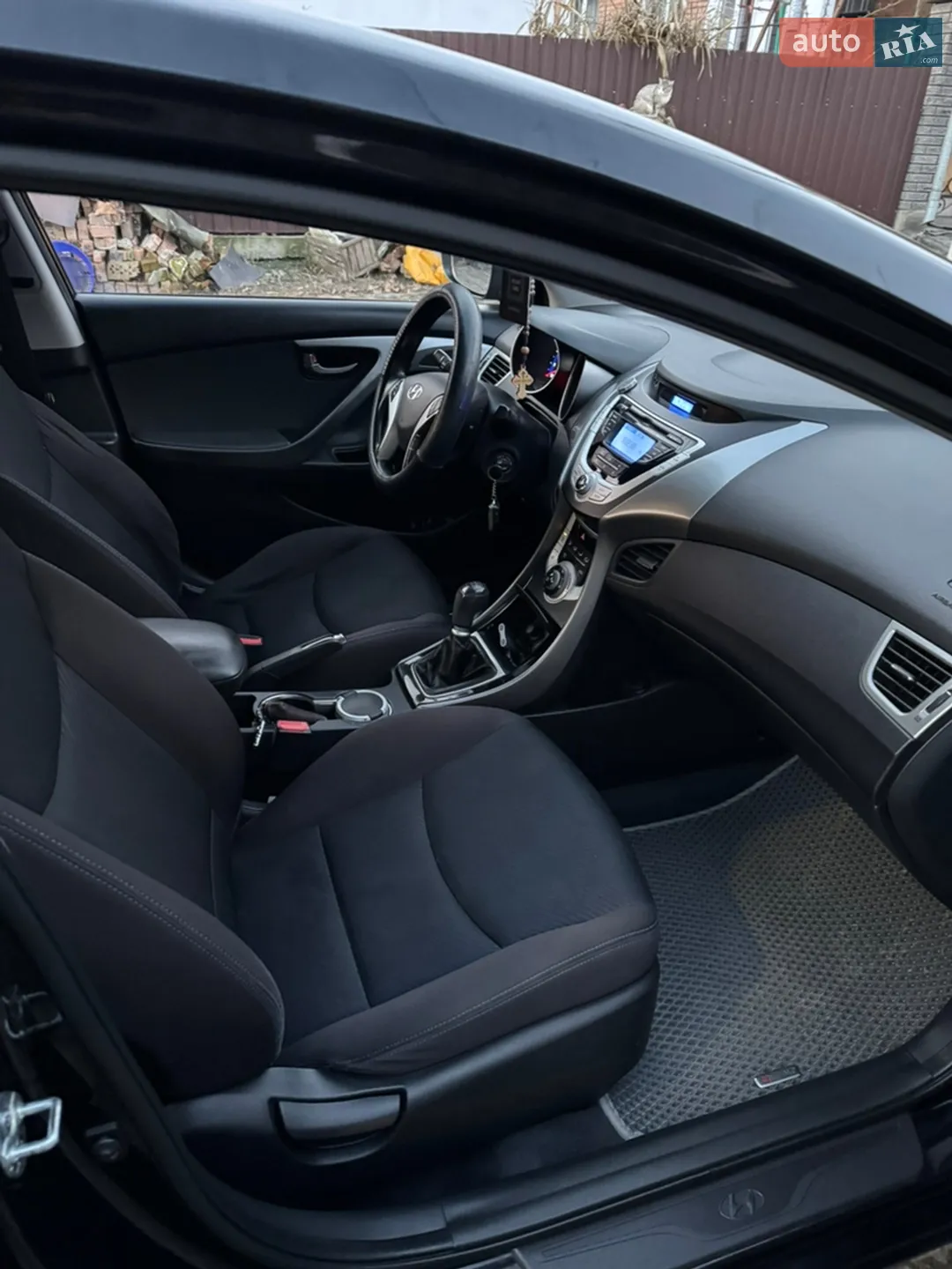 2011 Hyundai Elantra - мініатюра 19