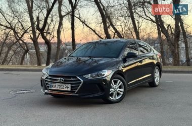 Седан Hyundai Elantra 2017 в Києві