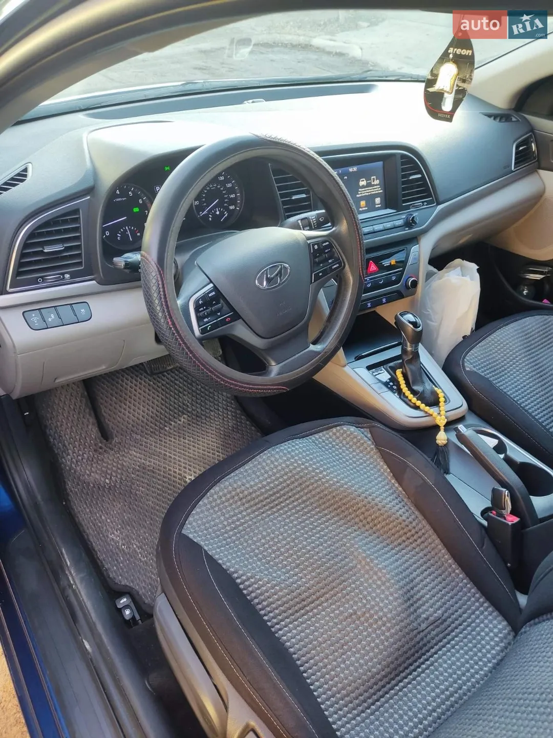 2017 Hyundai Elantra - мініатюра 2