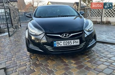Седан Hyundai Elantra 2015 в Острозі