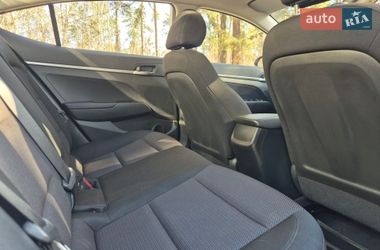Седан Hyundai Elantra 2020 в Киеве