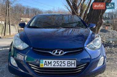 Седан Hyundai Elantra 2012 в Києві