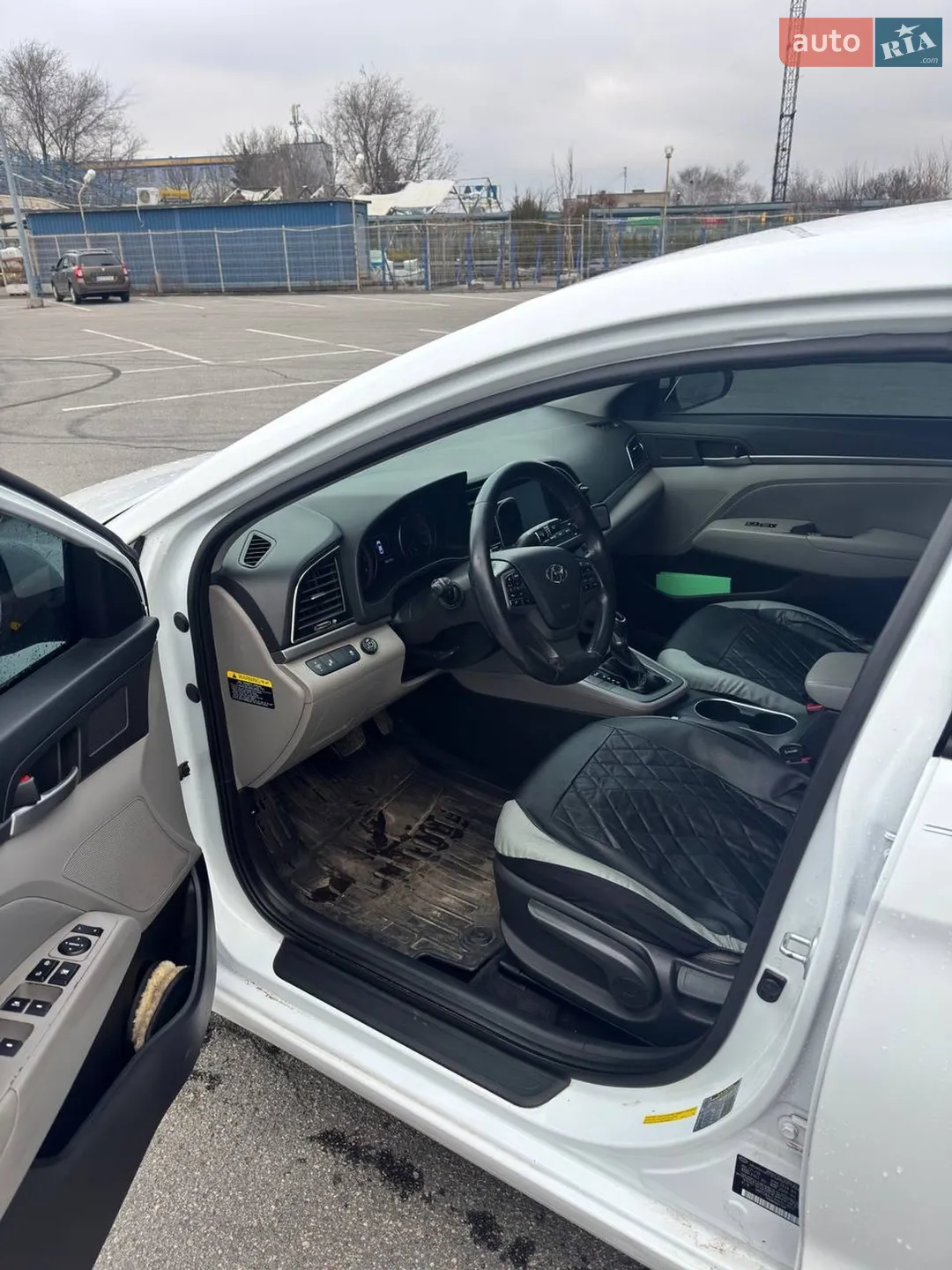 2016 Hyundai Elantra - мініатюра 4