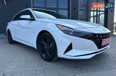 Седан Hyundai Elantra 2023 в Івано-Франківську