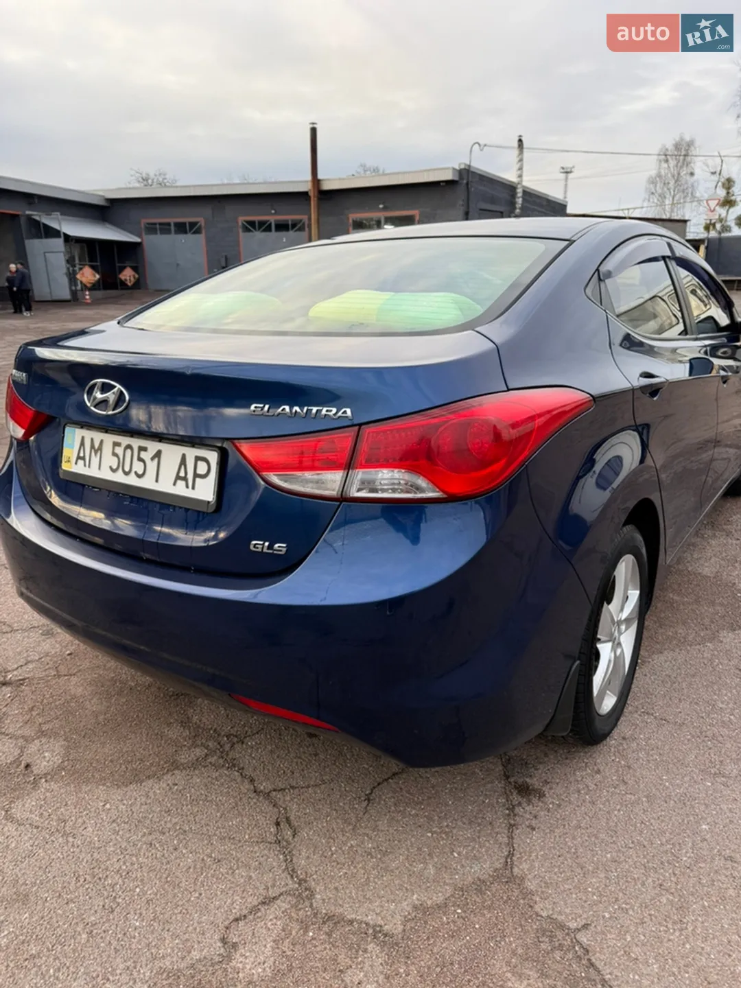 2013 Hyundai Elantra - мініатюра 18
