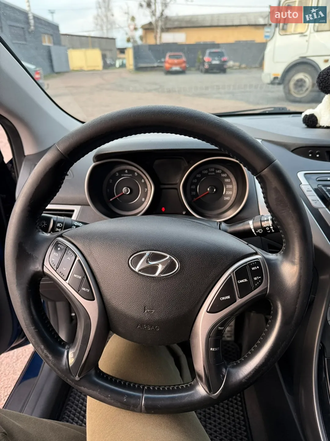 2013 Hyundai Elantra - мініатюра 50