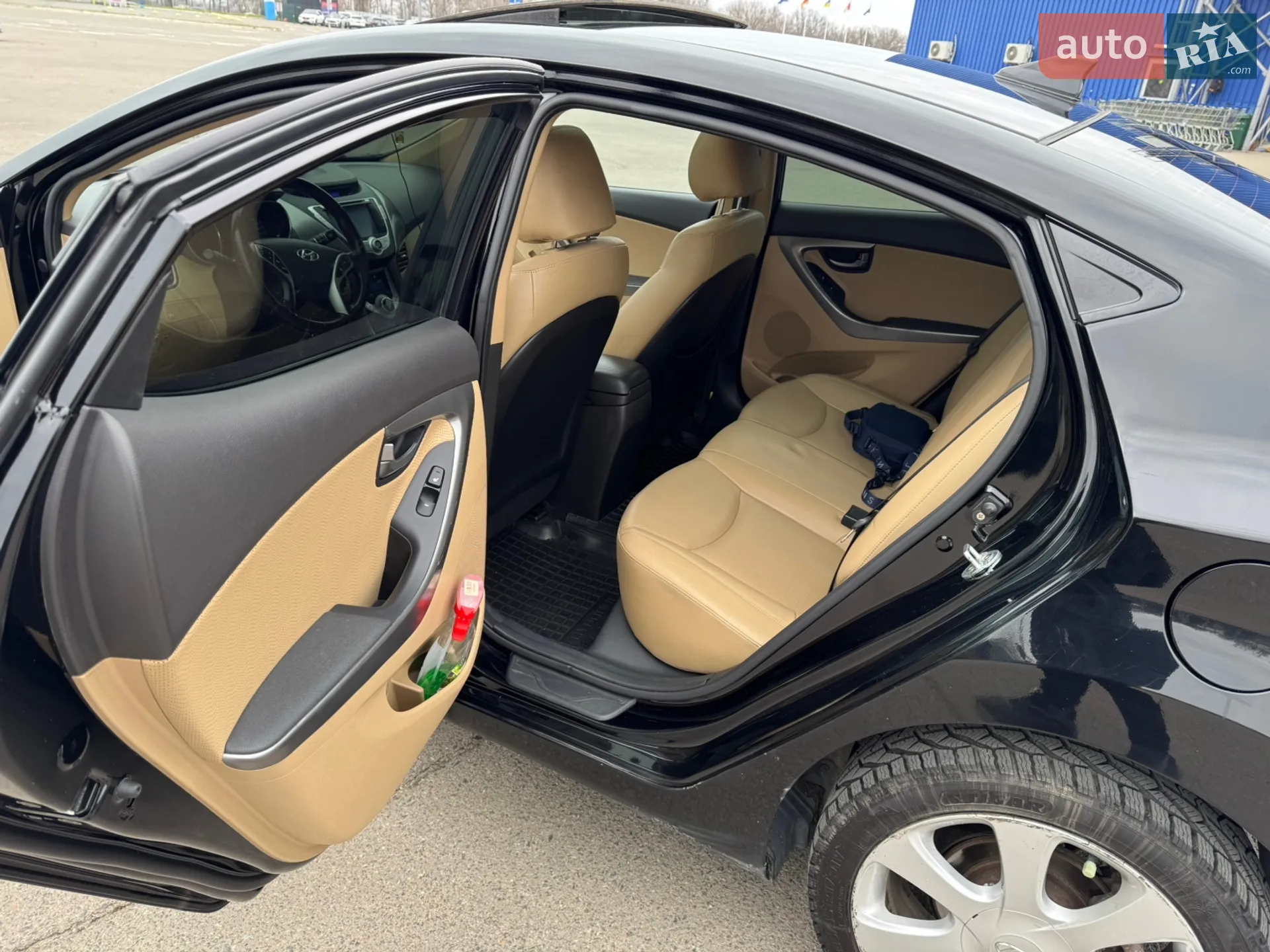 2012 Hyundai Elantra - мініатюра 10
