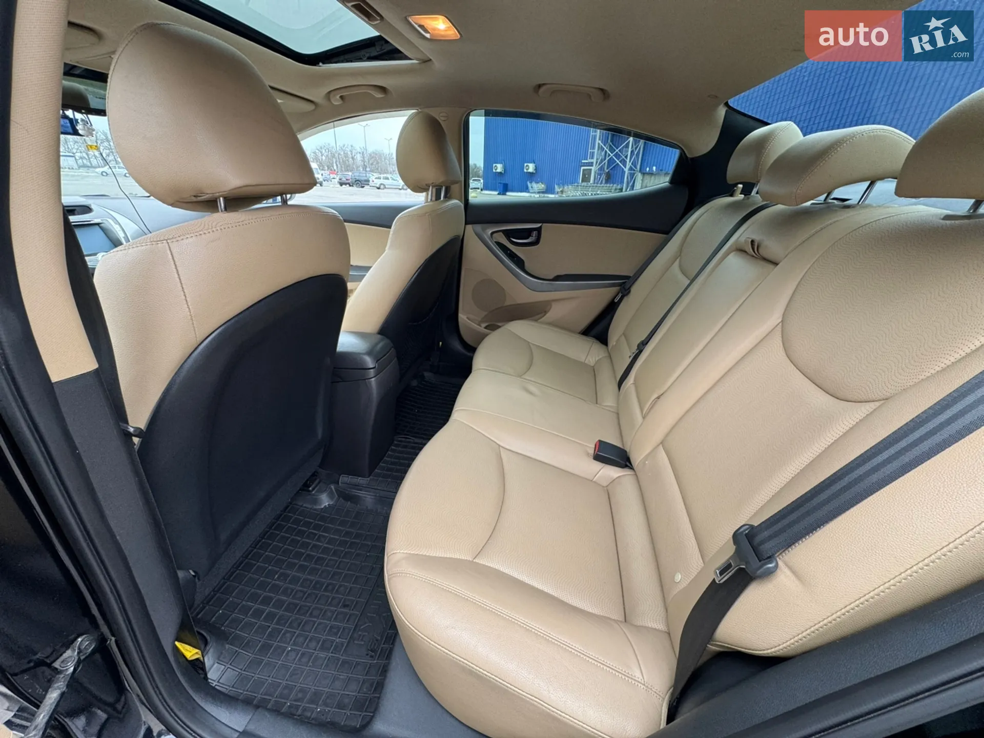 2012 Hyundai Elantra - мініатюра 11