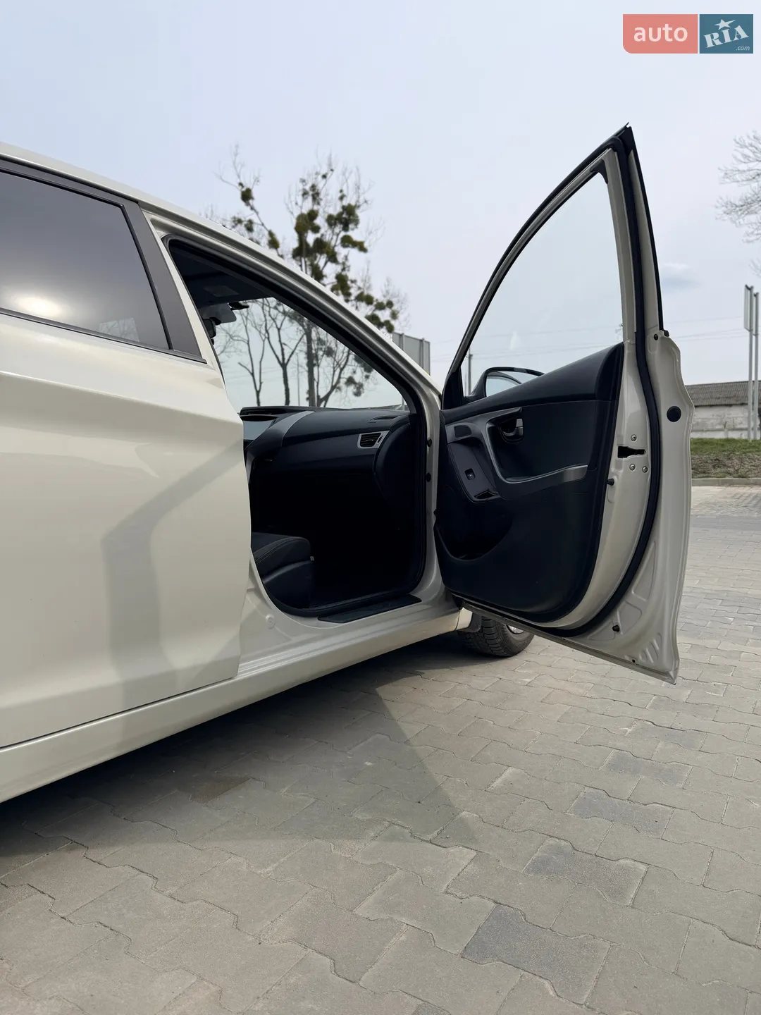 2013 Hyundai Elantra - мініатюра 13