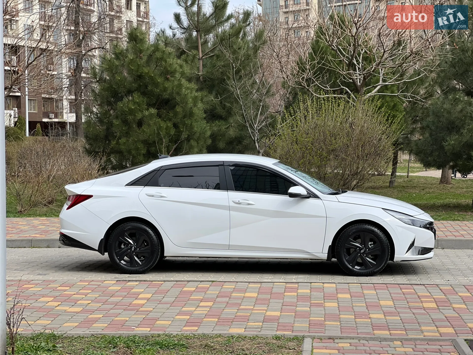 2021 Hyundai Elantra - мініатюра 14