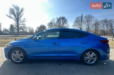 Седан Hyundai Elantra 2016 в Миргороде